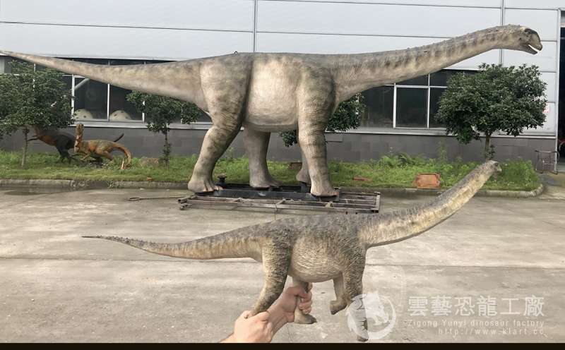 江山龙恐龙模型对比.jpg